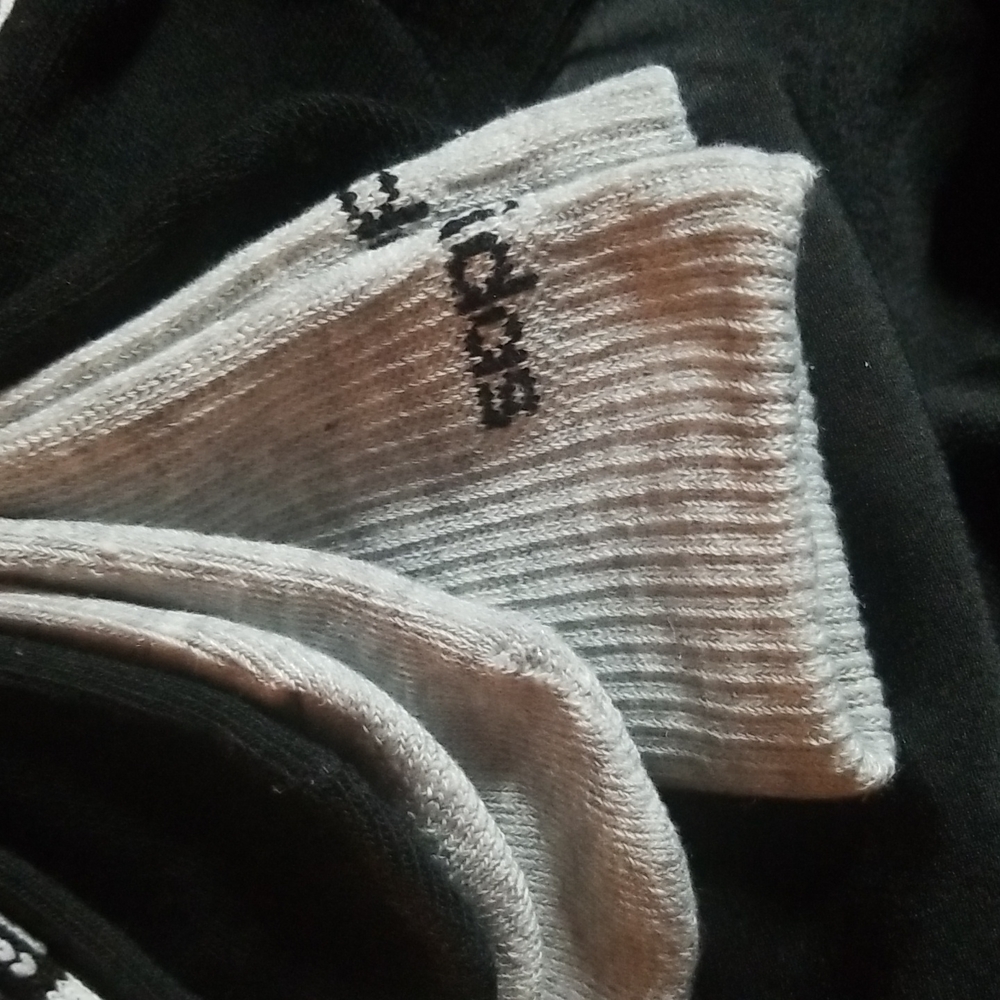 Adidas 3 pack crew socks sz. 5-10 black & gray - Picture 7 of 11